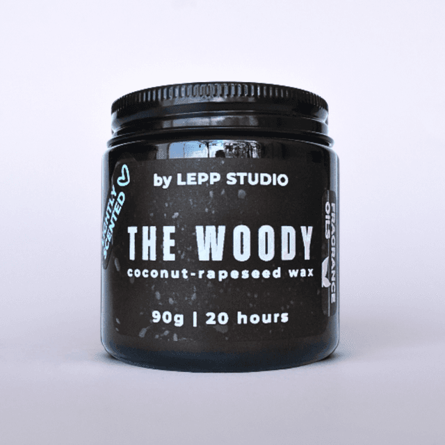 &quot;WOODY&quot; lightly scented candle 